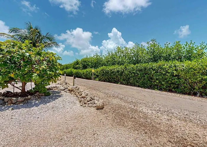 19 At Mara Laguna San Pedro (Ambergris Caye)